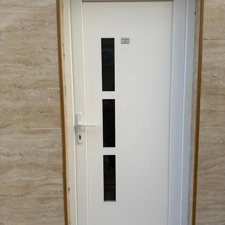 App 4 Adan * Smrdelje